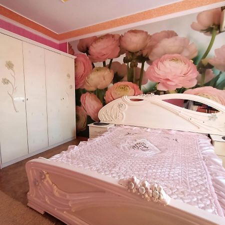 クロプィウヌィーツィクィイШевченко 1アパートメント エクステリア 写真